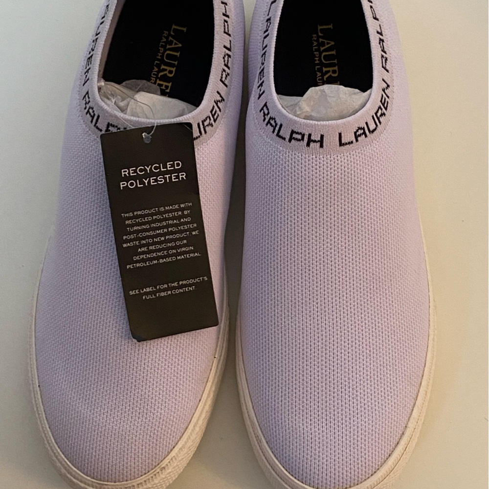 NWT Lauren Jordyn Sneakers in White Size 8.5